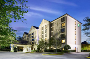 Гостиница Holiday Inn Express & Suites Alpharetta, an IHG Hotel  Альфаретта